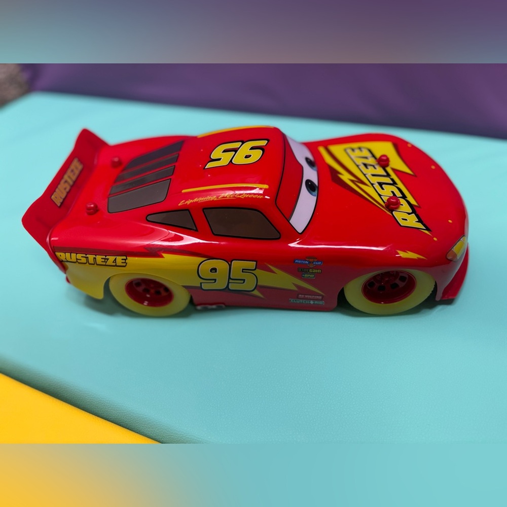 Lighting McQueen Glow Racers R/C Toy Cars - Picture 3 of 7